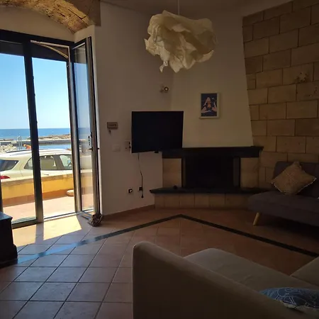 Feriehus Il Cortile Sul Mare Calabernardo